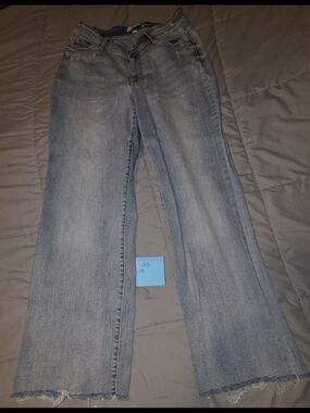 Judy Blue V-Waist Straight/Wide Leg Jeans Size 14W